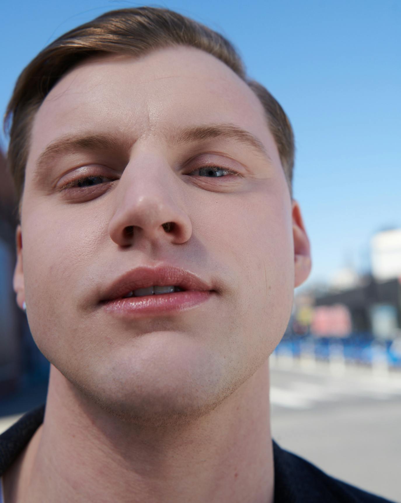 Quinton in Stretch Fluid Foundation, VL4.