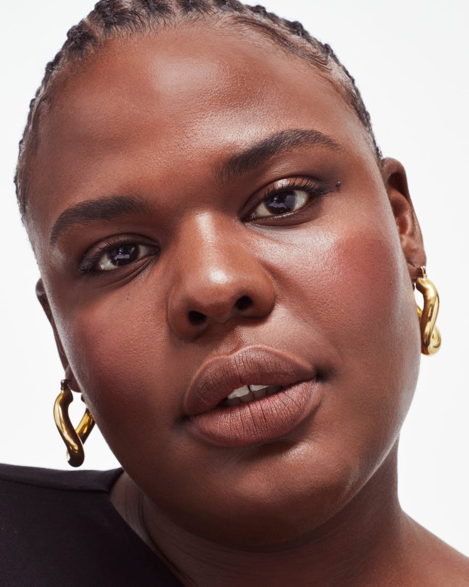 full face image of model wearing generation g in malt